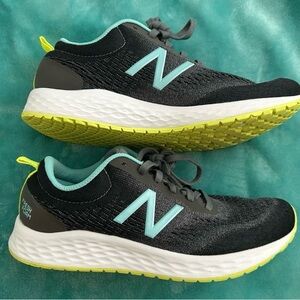 New Balance Women’s Fresh Foam Arishi Gray & Blue Shoes Size 9